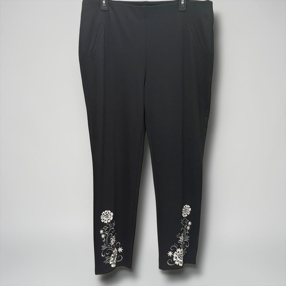 Chico's Pants - Chicos Womens Black Floral Embroidered Straight Leg Ponte Knit Pull On Pants 2.5